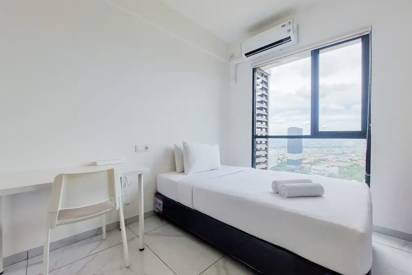New Furnished Studio Room Sky House Alam Sutera Apartment - Room