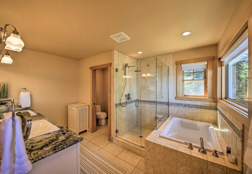 Sandpoint Waterfront Getaway on Lake Pend Oreille! - Parte interna
