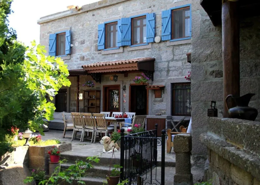 Assos Nar Konak - Image 1