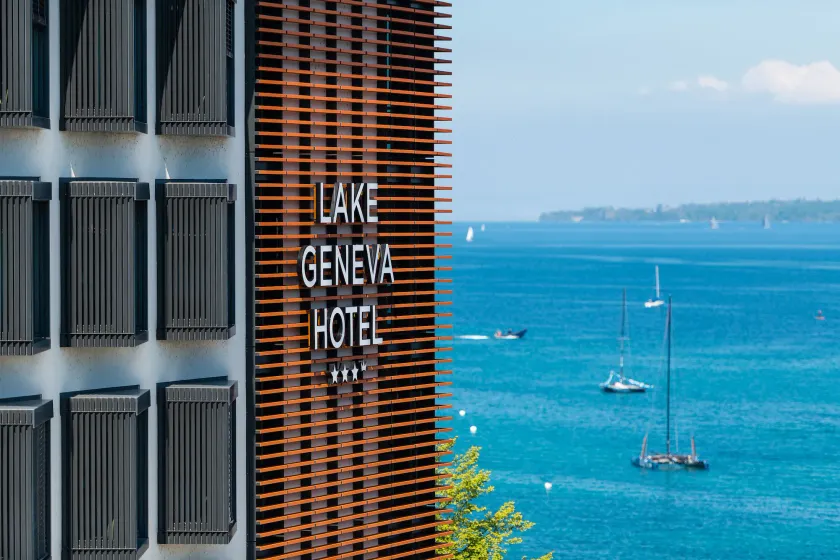 Lake Geneva Hotel - Image 1