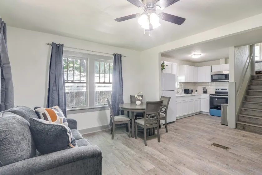 4 Mi to Dtwn: Charming Retreat in Wichita! - Image 1