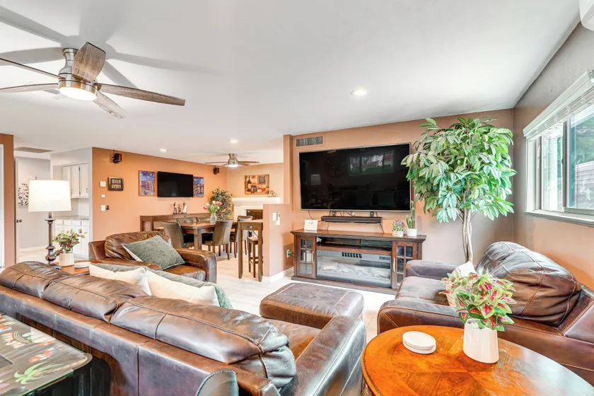 Roomy Tucson Home w/ Hot Tub & Pickleball Court! - Image 1