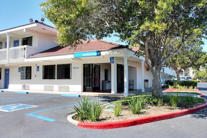 Motel 6-San Luis Obispo, CA - South - Image 1
