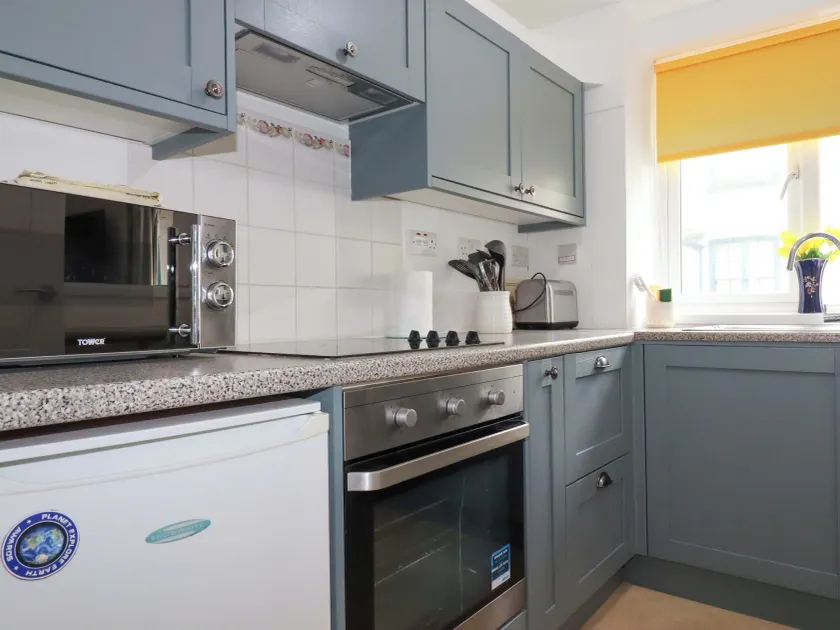 Seaside Apartment - Image 1