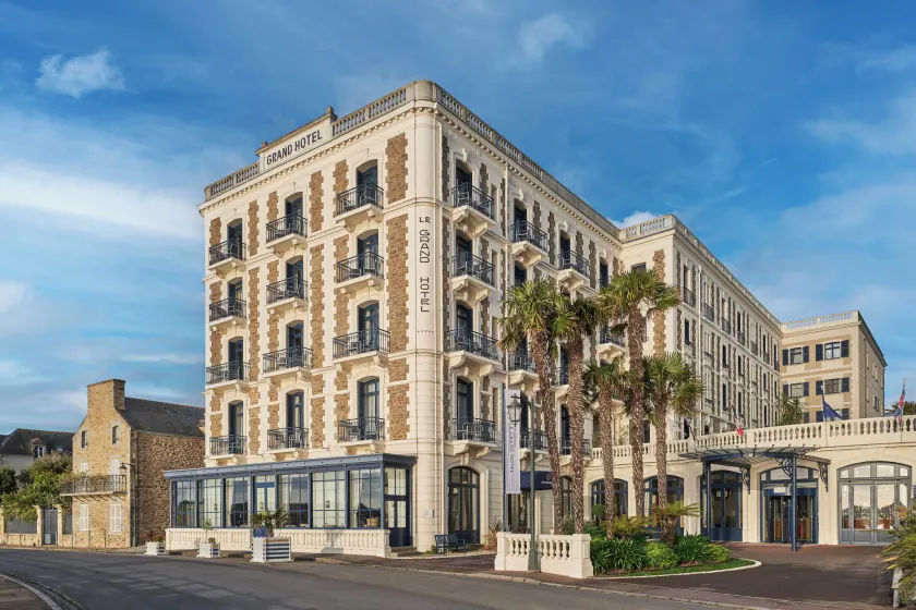Grand Hôtel Barrière Dinard - Image 1