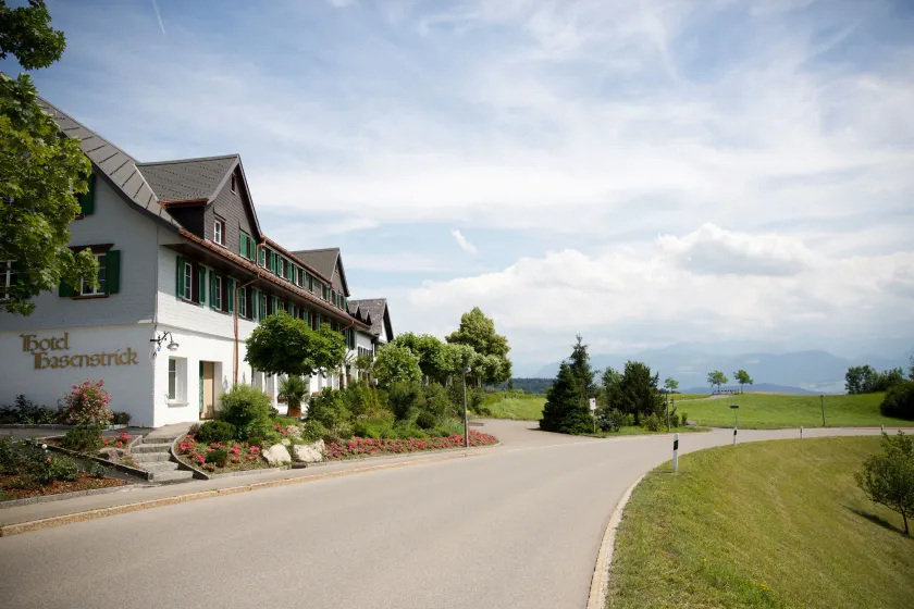 Hotel & Restaurant Hasenstrick - Image 1