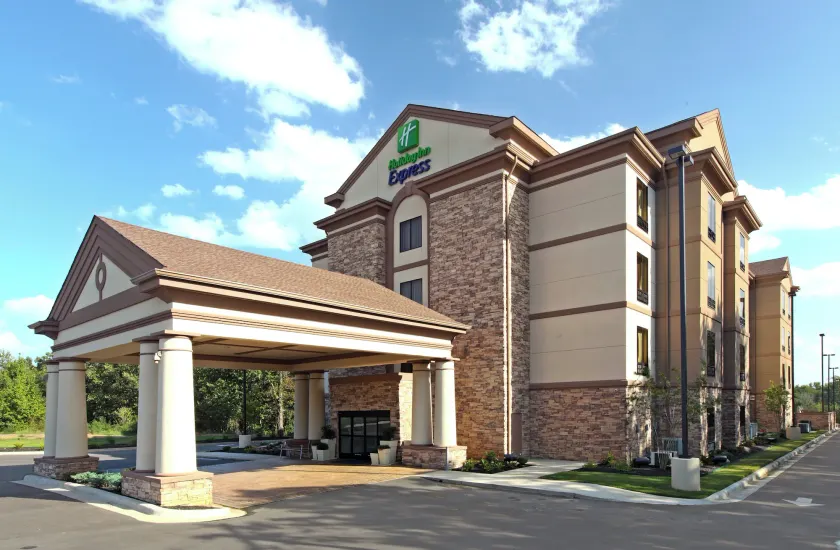 Holiday Inn Express & Suites Maumelle by IHG - Image 1
