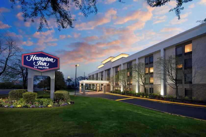 Hampton Inn Long Island/Islandia - Image 1