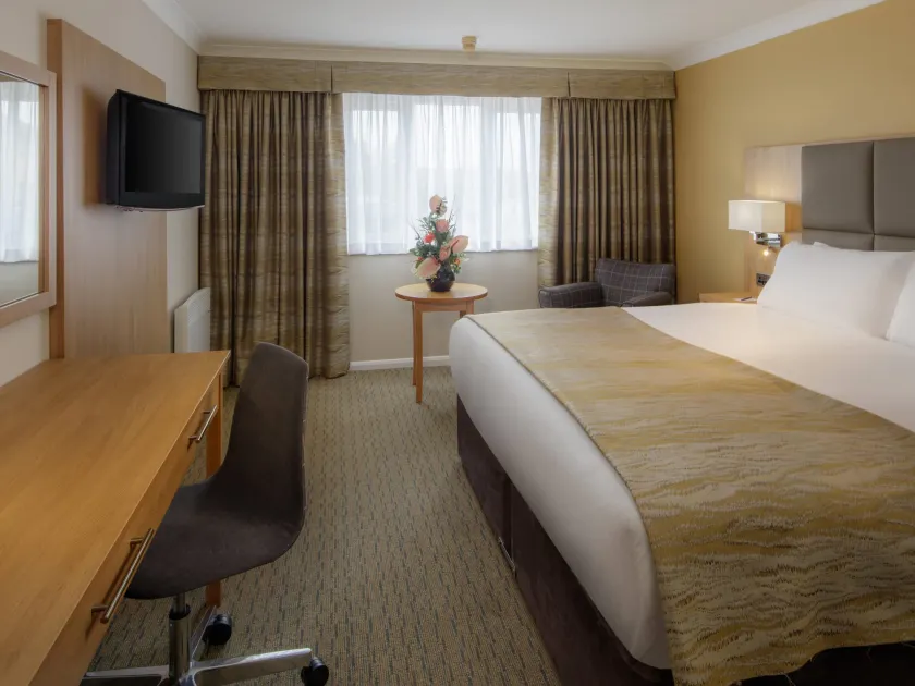 Mercure Hatfield Oak - Image 1