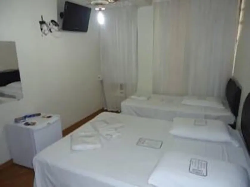 Hotel Turista - Image 1