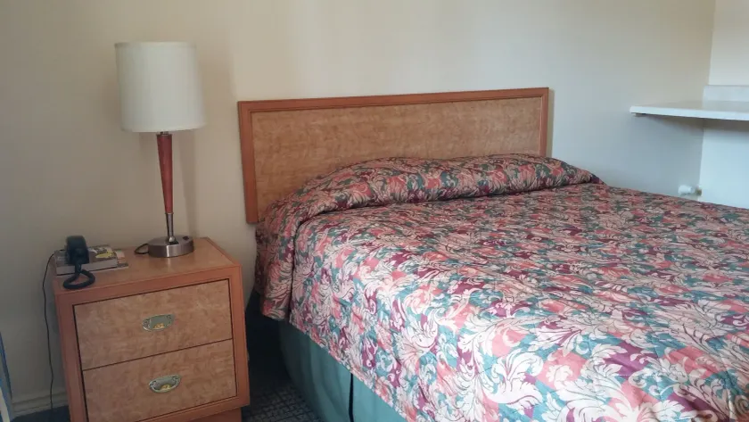 Traveller's Choice Motel - Chambre