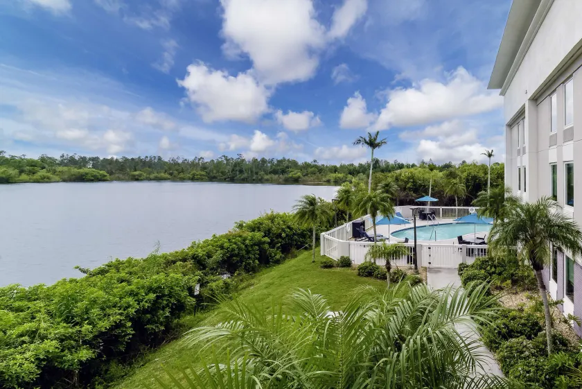Hampton Inn Port Charlotte - Image 1