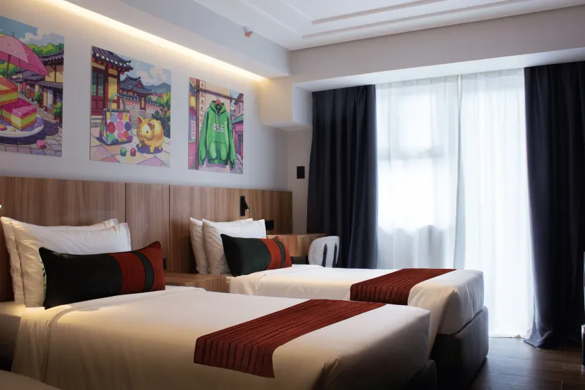 Novel Hotel Manila - Image 1