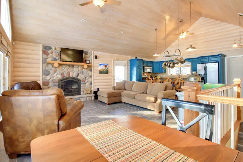 Camp Lake Cabin: Lakefront & Pet Friendly! - Image 1
