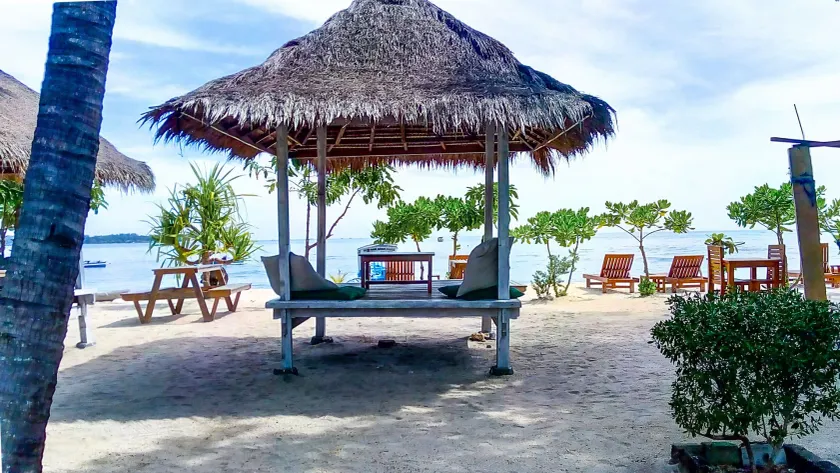 Salili Bungalow - Image 1