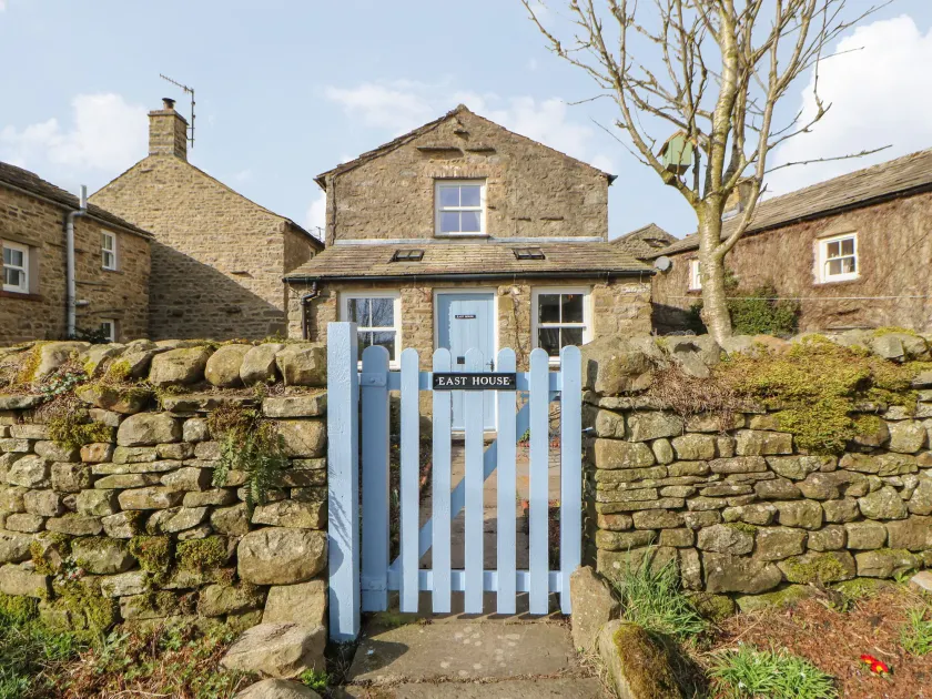 East House - Image 1