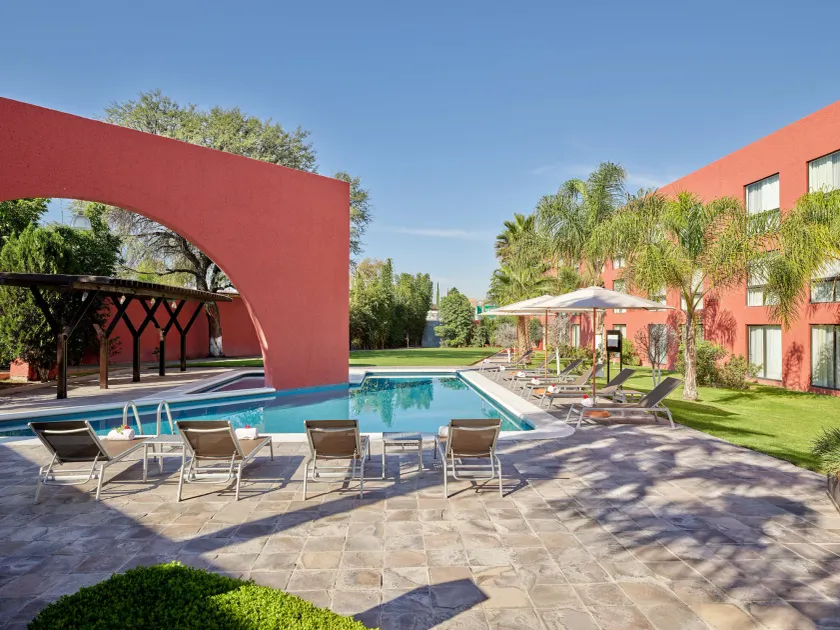 Fiesta Inn Express Aguascalientes - Image 1