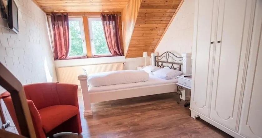Bikerhotel Zur Schanze - Room