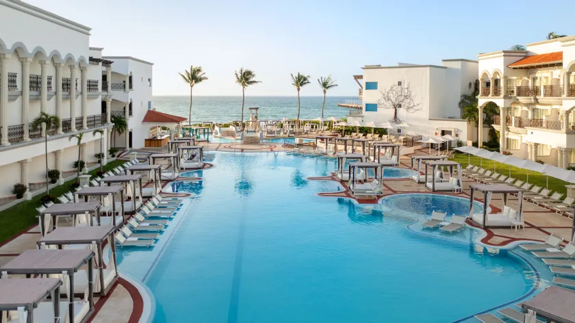 Hyatt Vivid Playa Del Carmen All-Inclusive Adult Only Resort - Image 1
