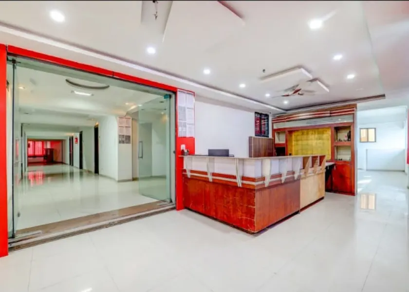 Hotel Sangam - Image 1