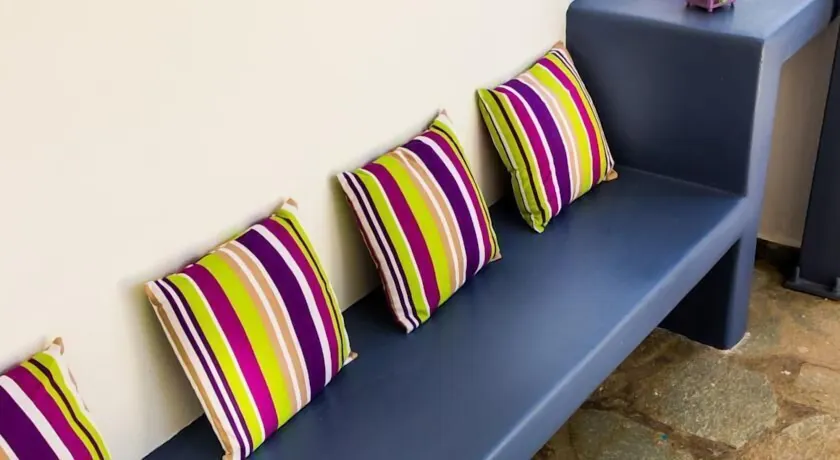 Irene Studios - Lobby sitting area