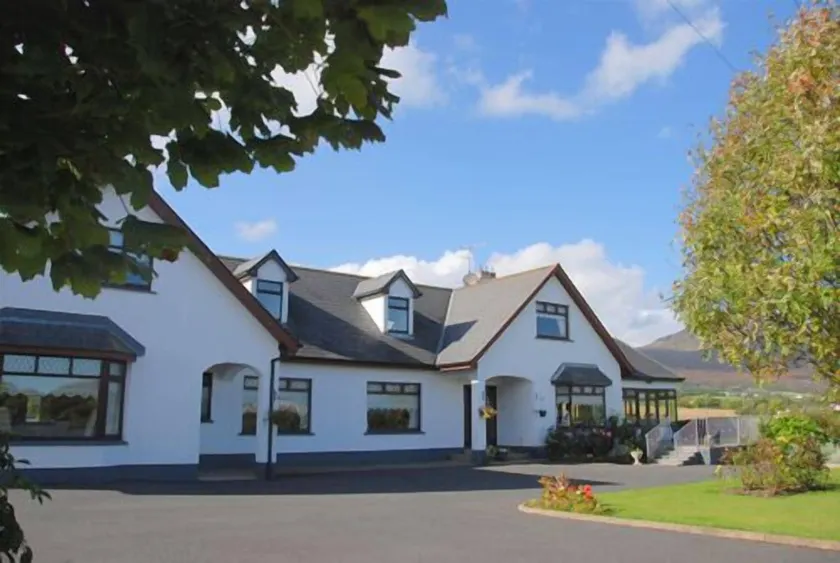 Mourneview B & B - Image 1