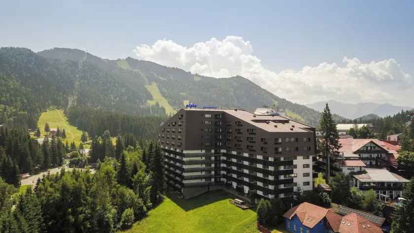 Alpin Resort Hotel - Image 1