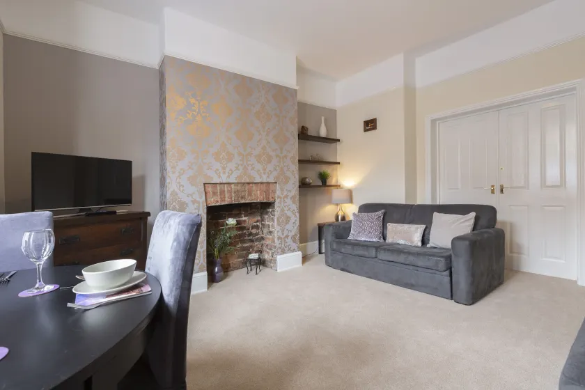 Bootham Apartment 32 - Free Parking - Five minute walk to York Minster - Image 1