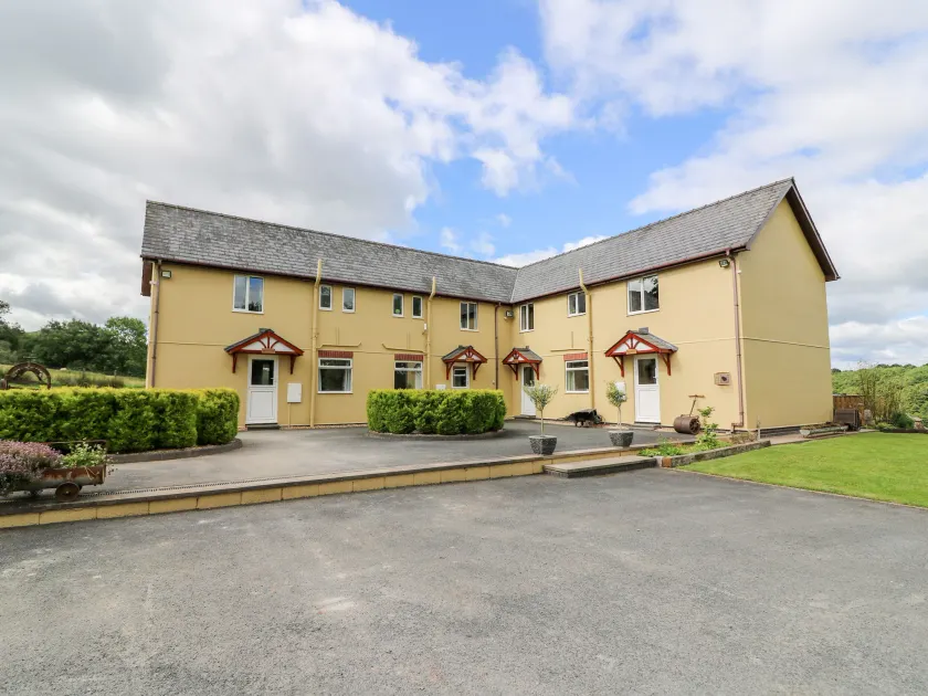 Red Kite Cottage - Image 1