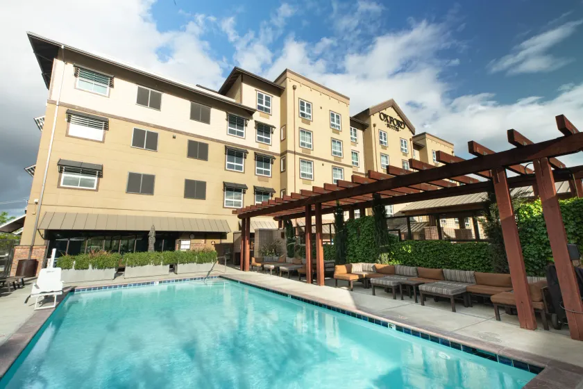 Oxford Suites Paso Robles - Image 1