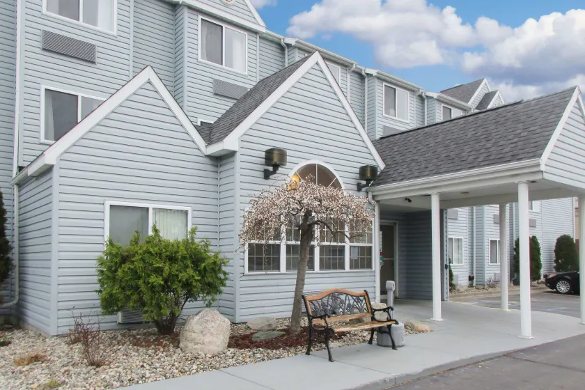 Quality Inn Mount Pleasant - Image 1