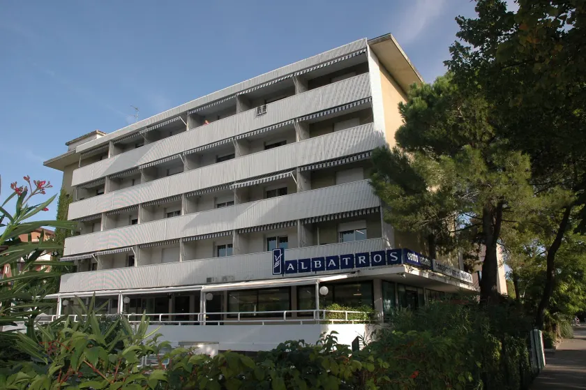 Aparthotel Albatros - Image 1