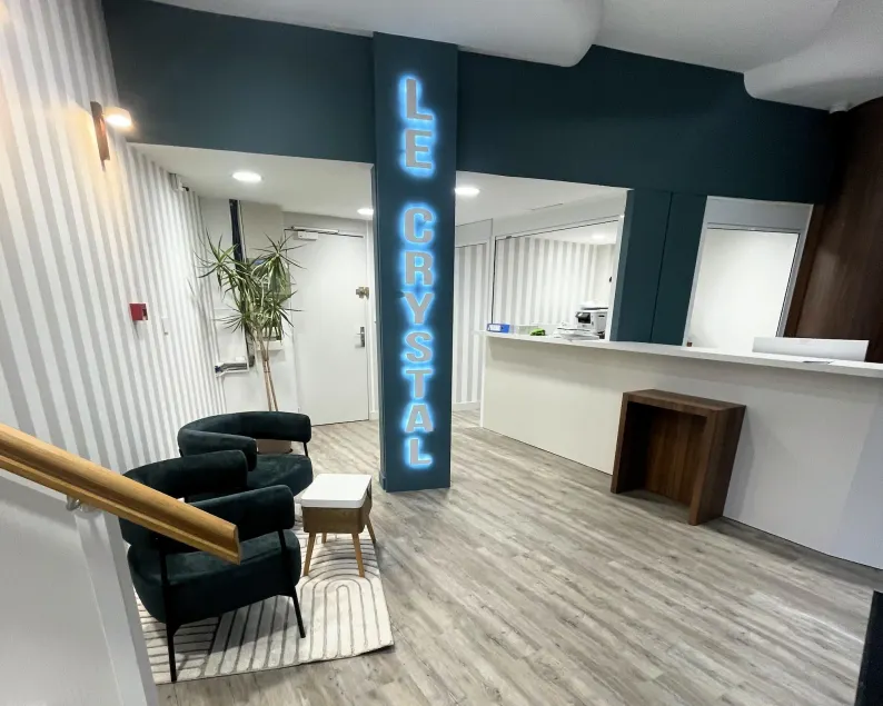Best Western Hotel Le Crystal Dinard - Image 1