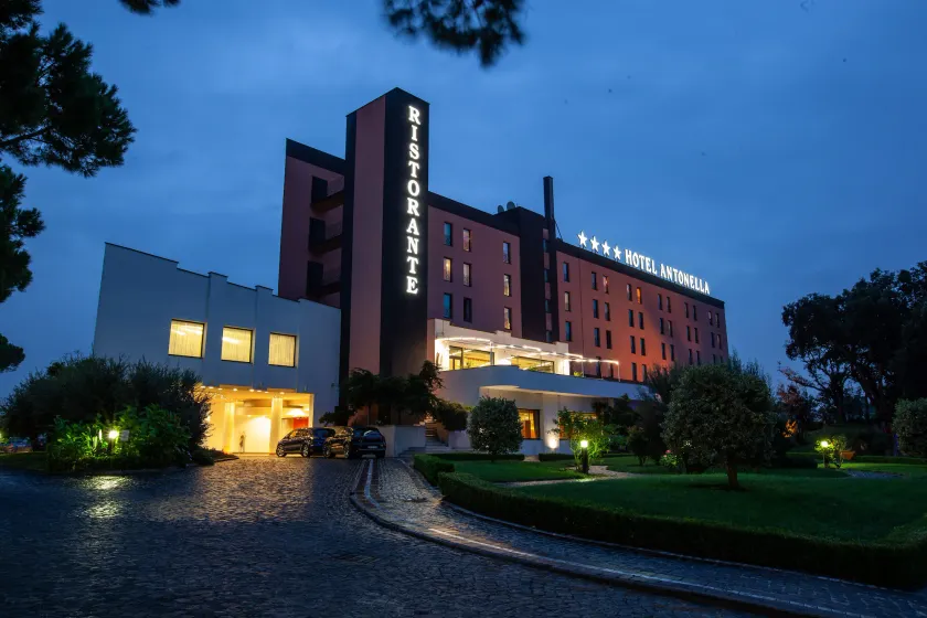 Hotel Antonella - Image 1