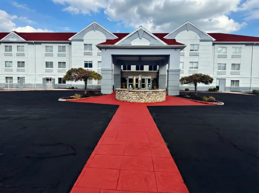 Holiday Inn Express & Suites Port Clinton-Catawba Island by IHG - Image 1