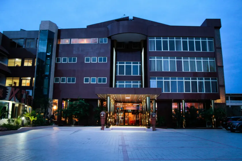 Royal Nick Hotel - Image 1