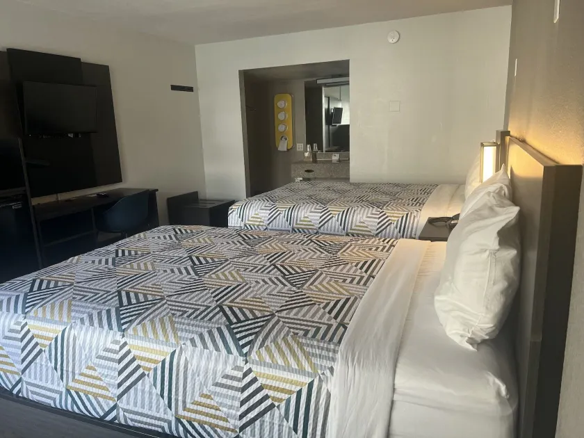 Motel 6 Glendale Phoenix - Image 1