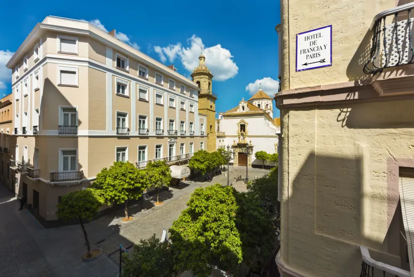 Hotel de Francia y París - Image 1