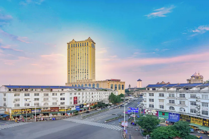 Ramada Plaza by Wyndham Dongxing City Center - Image 1