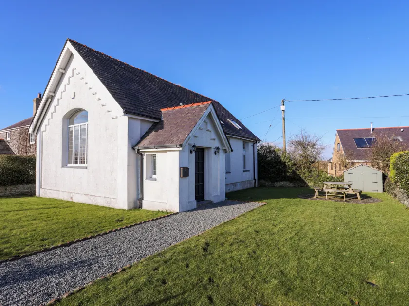 Capel Hermon - Image 1