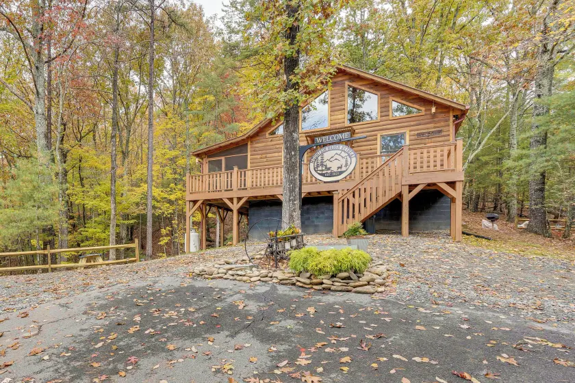 Mount Haven Retreat : Escape With Screened Porch! - Image 1