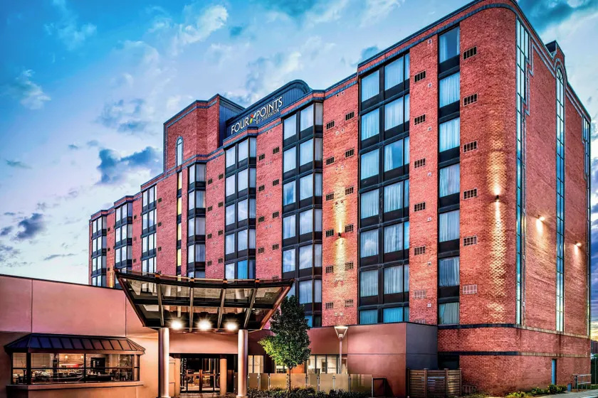 Four Points by Sheraton Mississauga Meadowvale - Image 1
