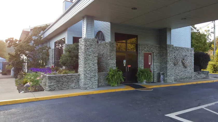 Americourt Hotel - Mountain City - Image 1