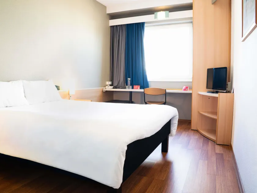 Hotel Ibis Łódź Centrum - Image 1
