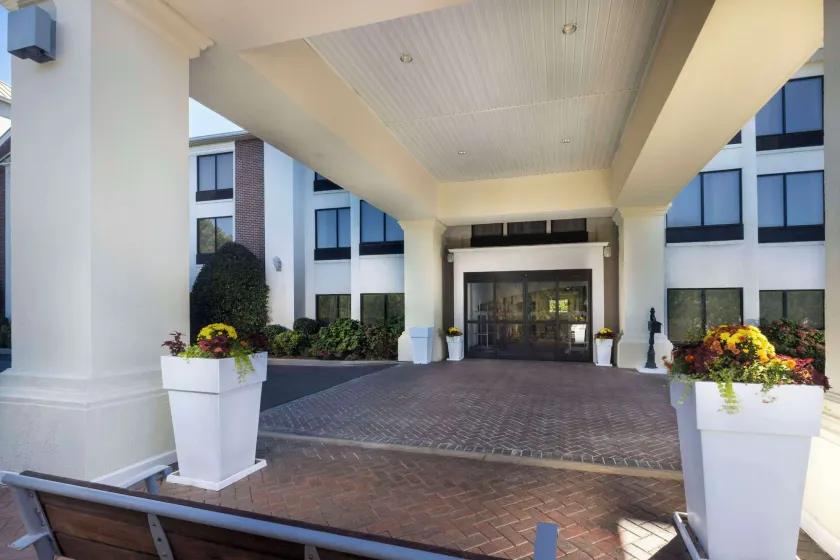 Comfort Inn & Suites Dahlonega University Area - Image 1