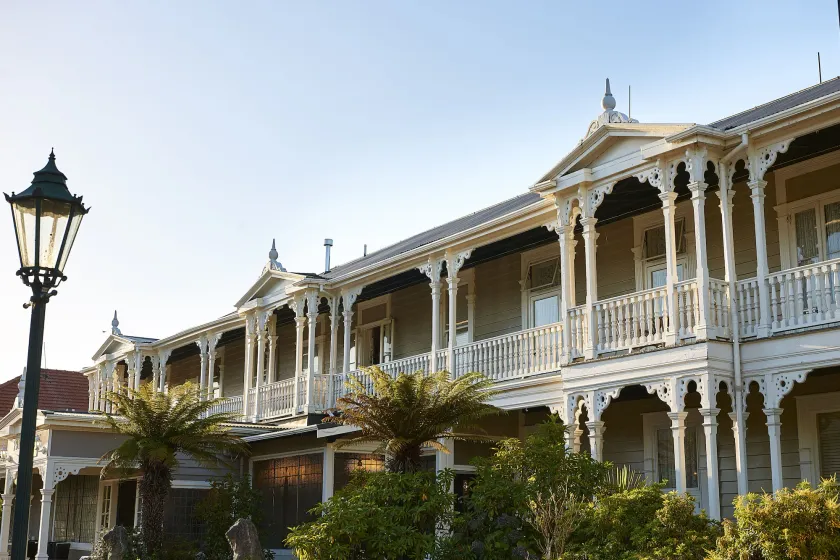 Prince's Gate Hotel - Image 1
