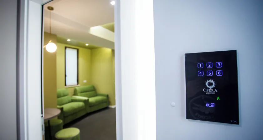 Opera Hotel - Inngangsparti