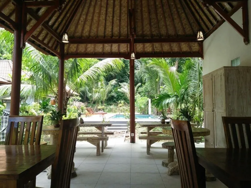 Crystal Bay Bungalows - Image 1