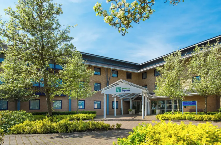 Holiday Inn Express Milton Keynes by IHG - Image 1