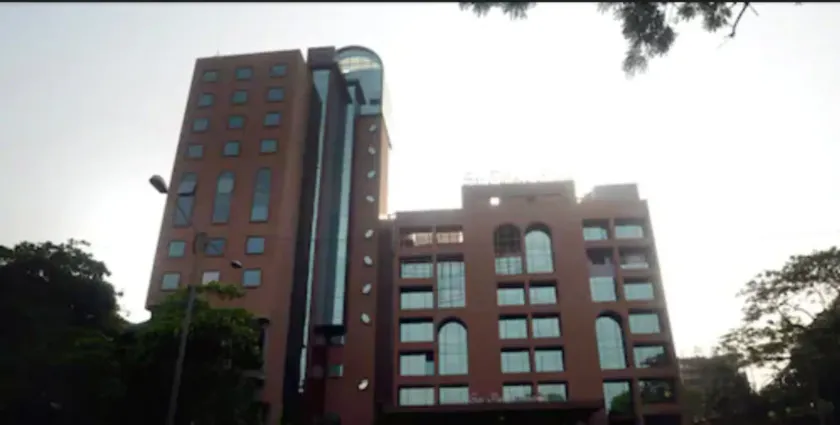 Hotel Sai Palace Grand Malad - Image 1
